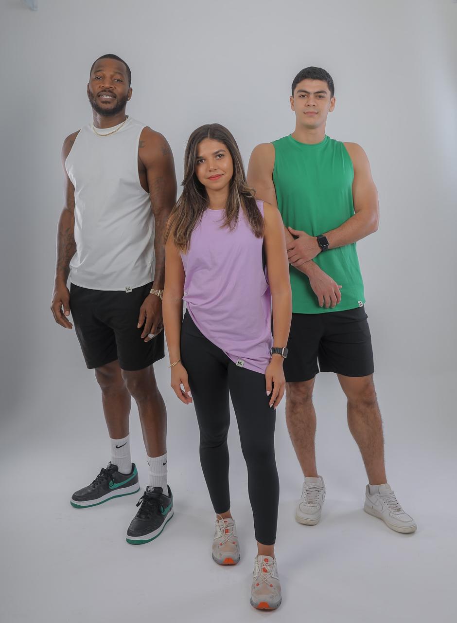 Sleeveless gym basic shirt